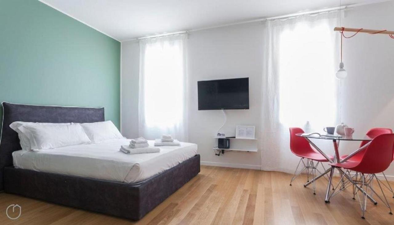 Navigli Suites - Tornatore Мілан Екстер'єр фото